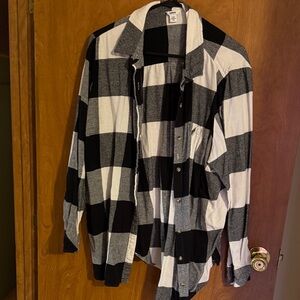 Black and White Checkered Women’s Shirt
